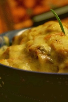 Картошка пюре с подливкой из мяса (55 фото)