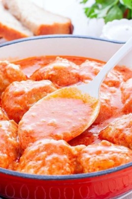 Куриные котлеты в томатном соусе (61 фото)