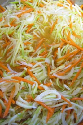 Кабачковый салат по корейски (63 фото)