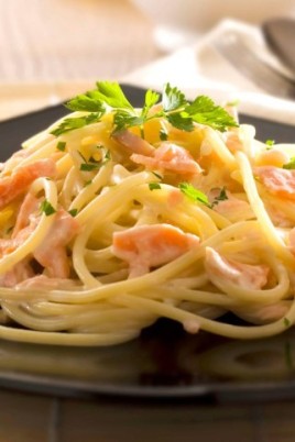 Спагетти с лососем в сливочном соусе (53 фото)