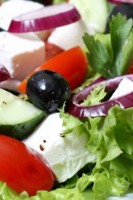 Греческий салат с сухариками (79 фото)