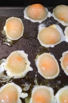 Каленые яйца в духовке (66 фото)