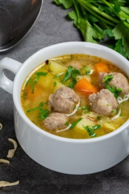 Суп с клецками на говяжьем бульоне (62 фото)