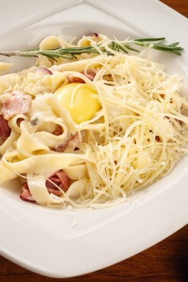 Спагетти болоньезе с беконом и сливками (56 фото)
