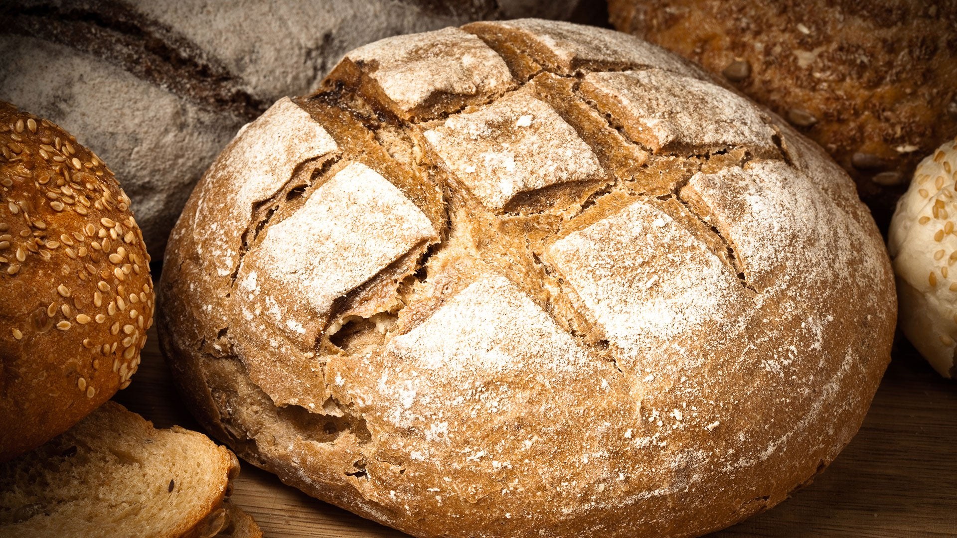 Заморозка хлеба. Хлеб. Круглый хлеб. Замороженный хлеб. Подовые хлебобулочные изделия.