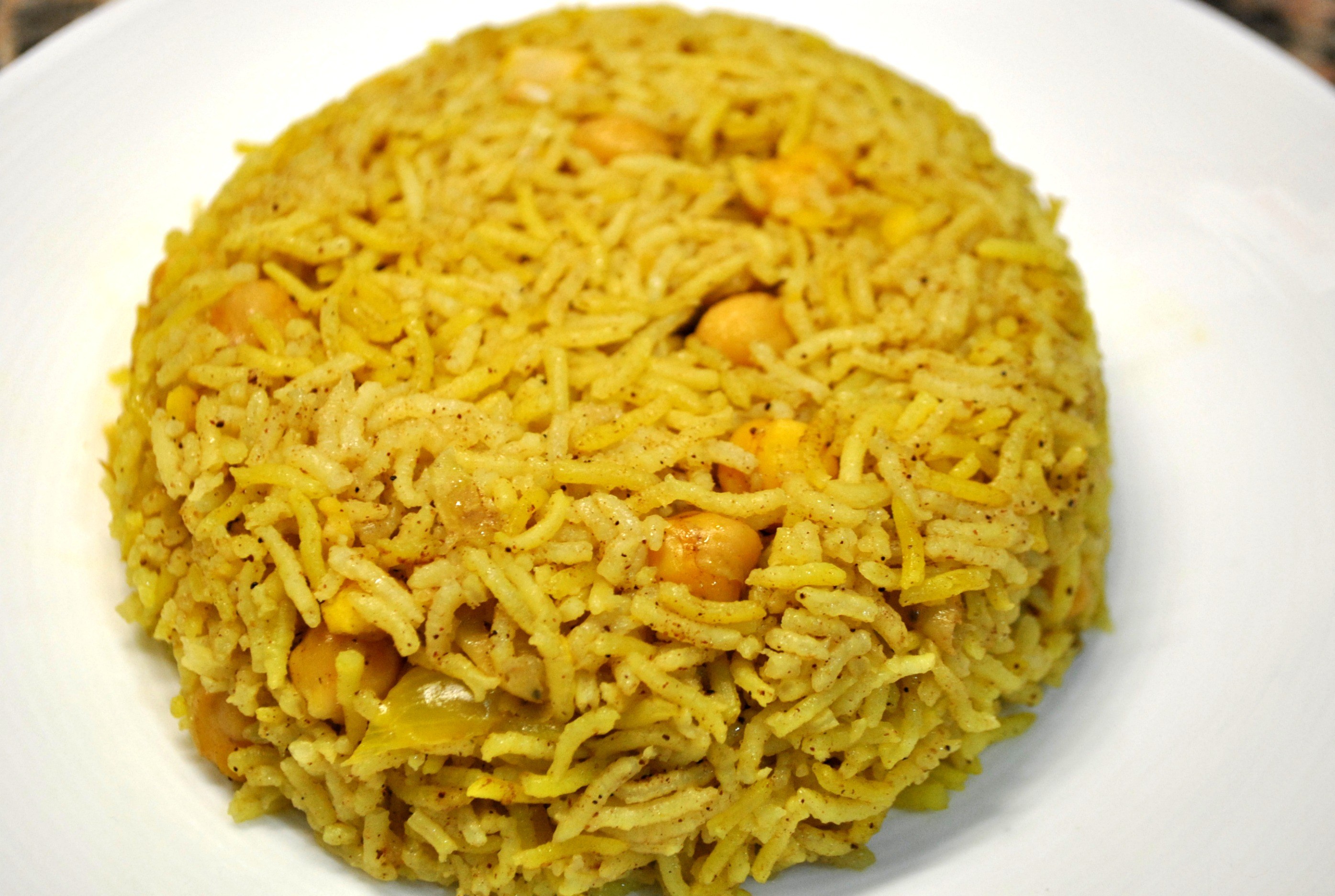 Как сделать рис рассыпчатым в плове. Basmati Rice плов. Индийский рис для плова басмати. Плов из риса басмати. Рис для плова рассыпчатый.