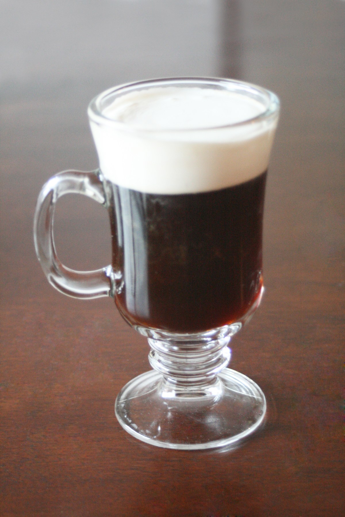 Ирландский кофе. Айриш кофе. Ирландский кофе (Irish Coffee).. Irish Coffee коктейль. Ирландский латте.