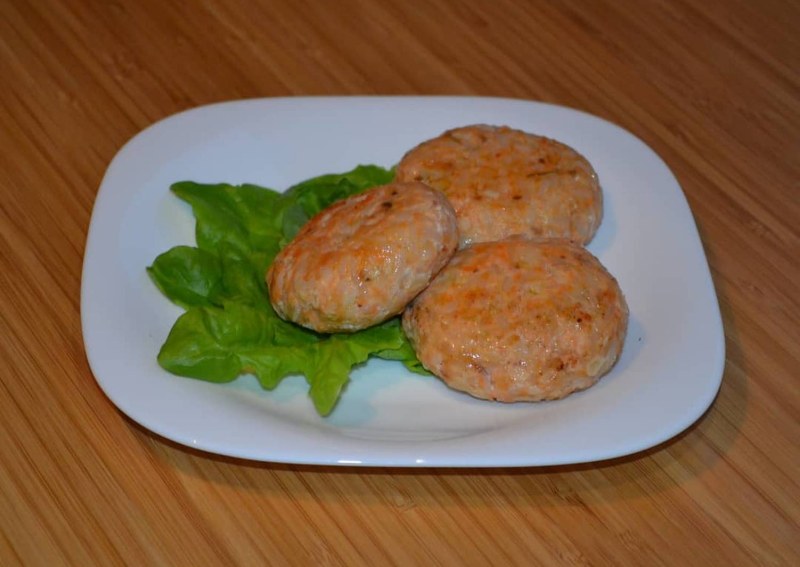 Рыбные котлеты с овощами