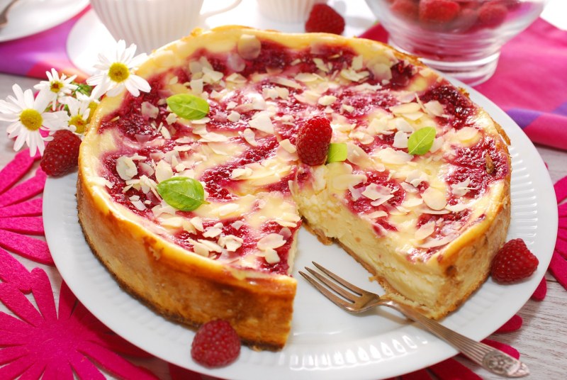 Мирабель десерт