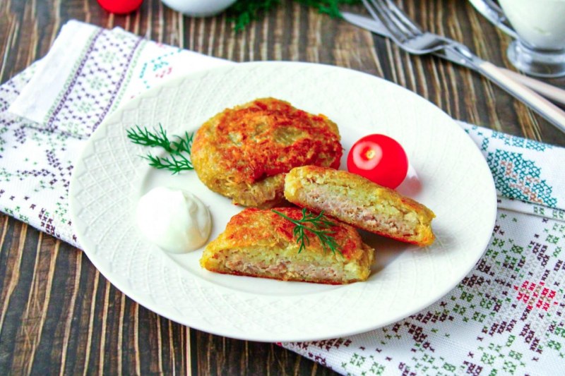 Драники с мясом