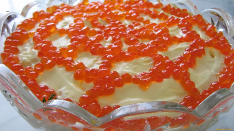 Салат Царский с красной икрой
