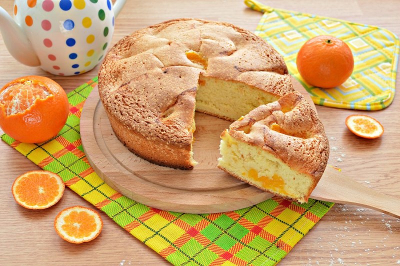 Пирог с яблоками и мандаринами