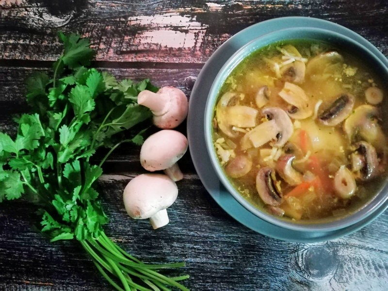Суп с шампиньонами