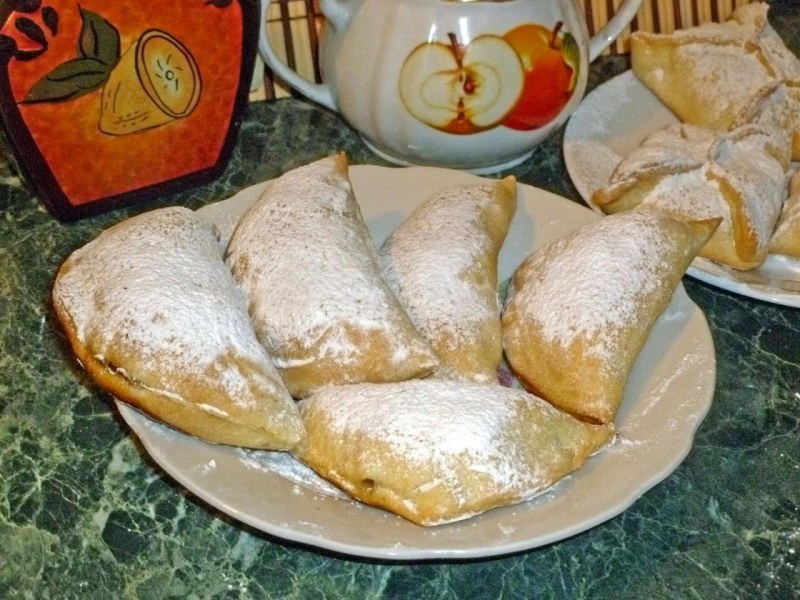 Слойки с повидлом
