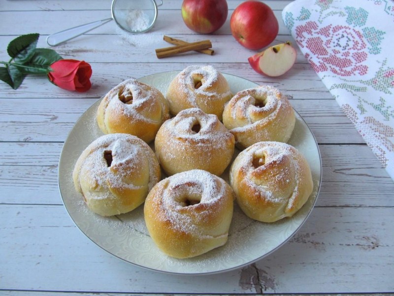 Слоеные пироги с сыром