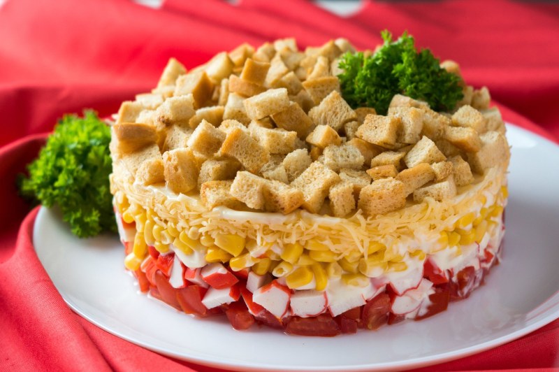 Салат с кукурузой на скорую руку
