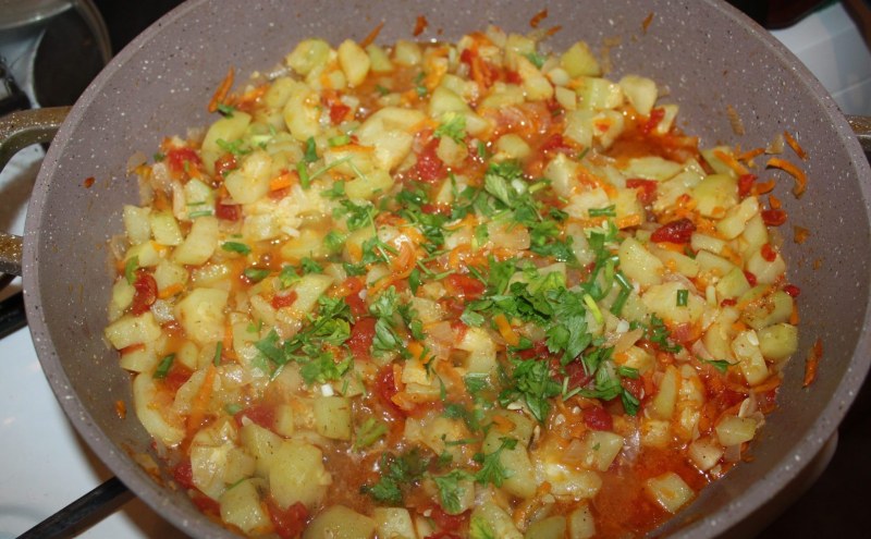 Овощное рагу с кабачками