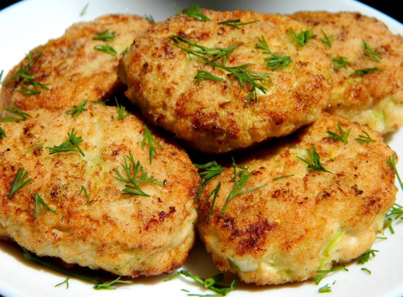 Биточки куриные с сыром
