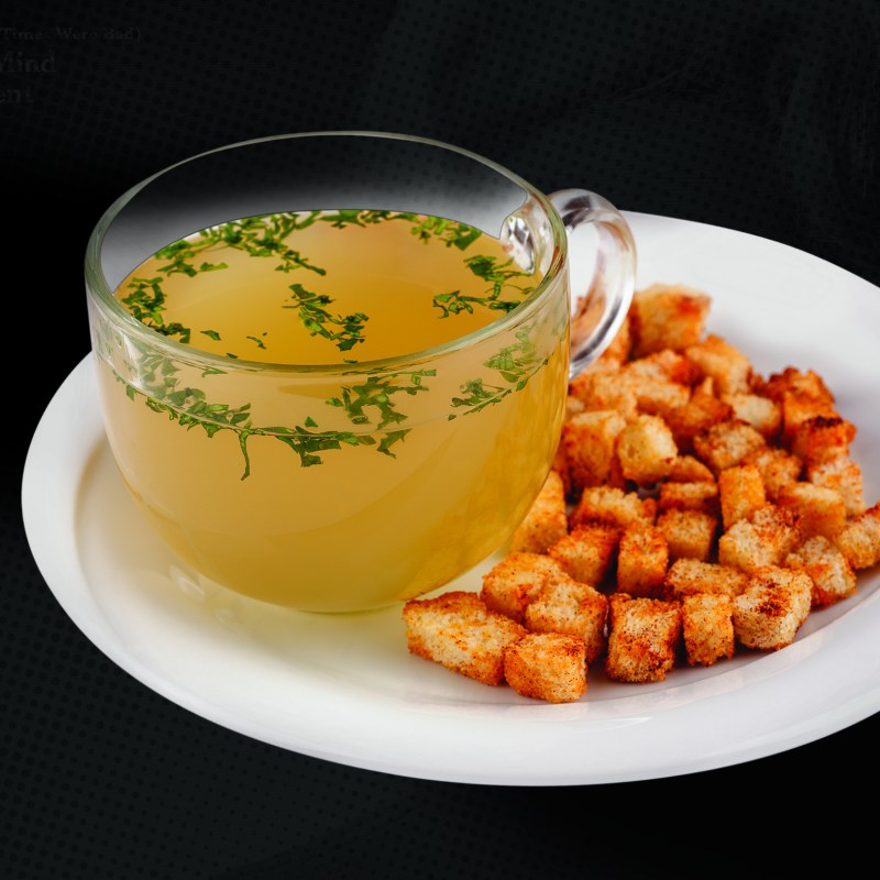 Суп с яйцом и крутонами