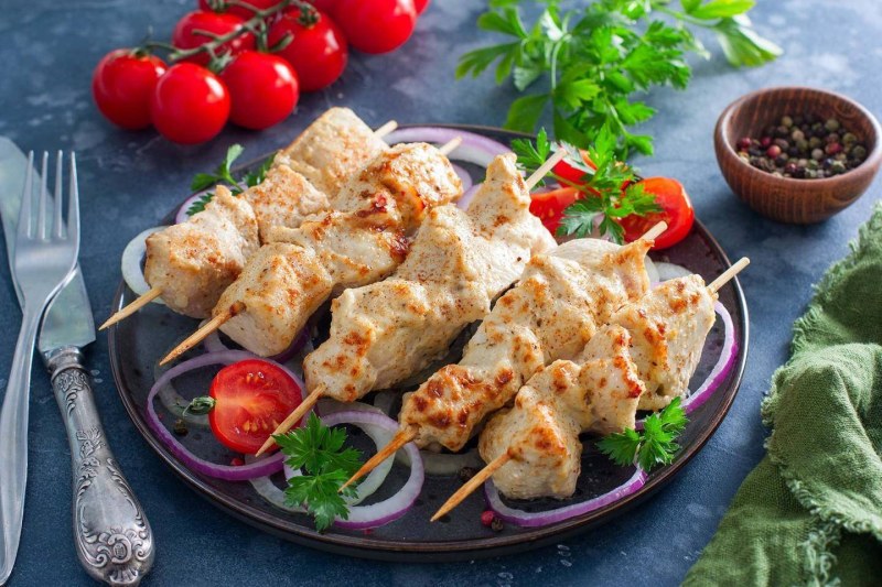 Шашлык на шпажках