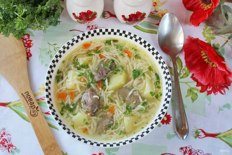 Суп лапша с клецками