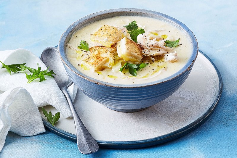 Сливочный суп с грибами и курицей и плавленным сыром