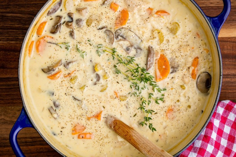 Сливочный суп с курицей