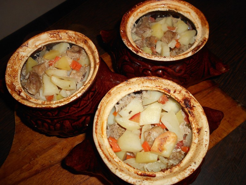 Рагу в горшочках