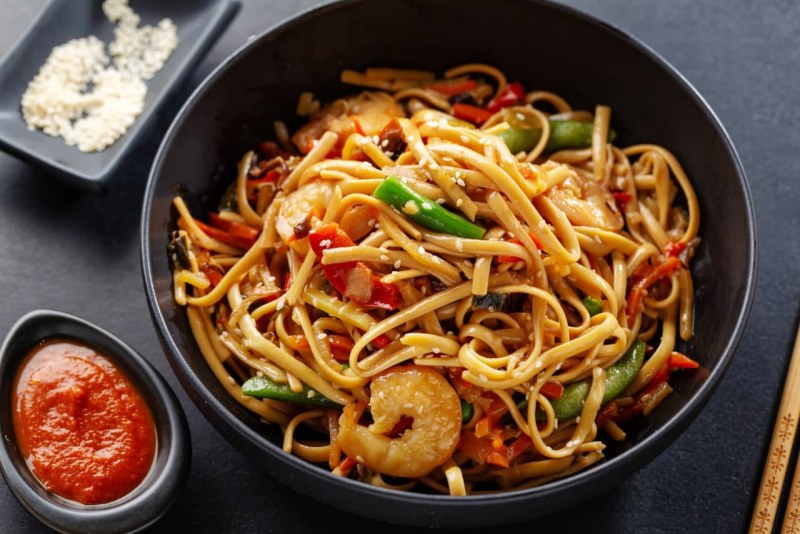 Фунчоза с куриной грудкой