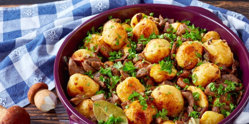 Картофель запеченный с грибами