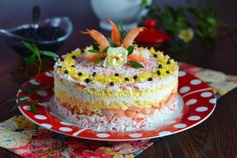 Салат Радуга кукуруза кириешки