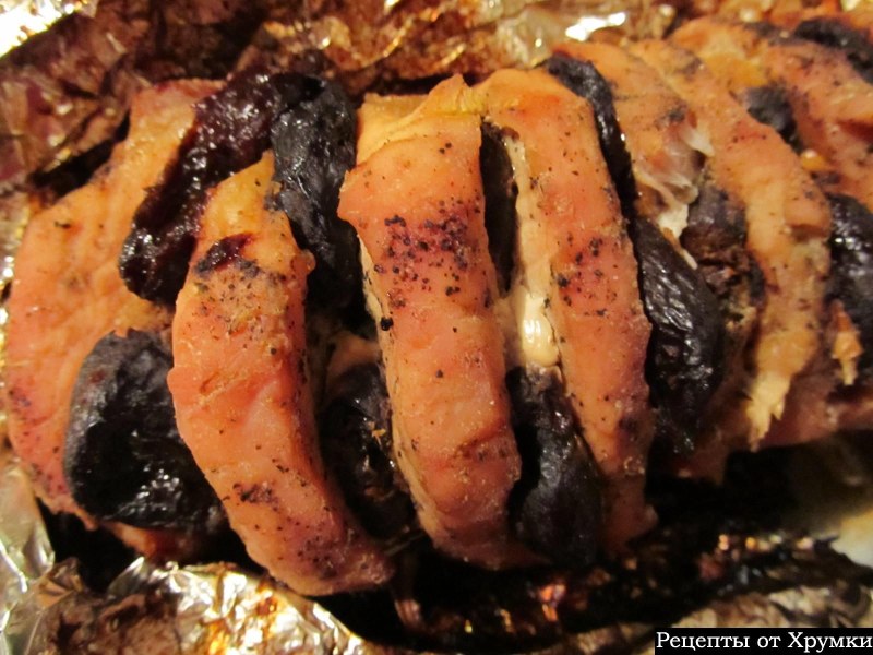 Свиные ребрышки с черносливом