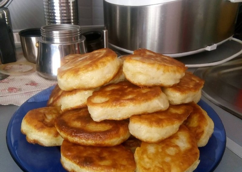 Оладьи с яблоками на кефире