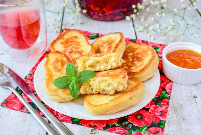 Оладьи на молоке с дрожжами
