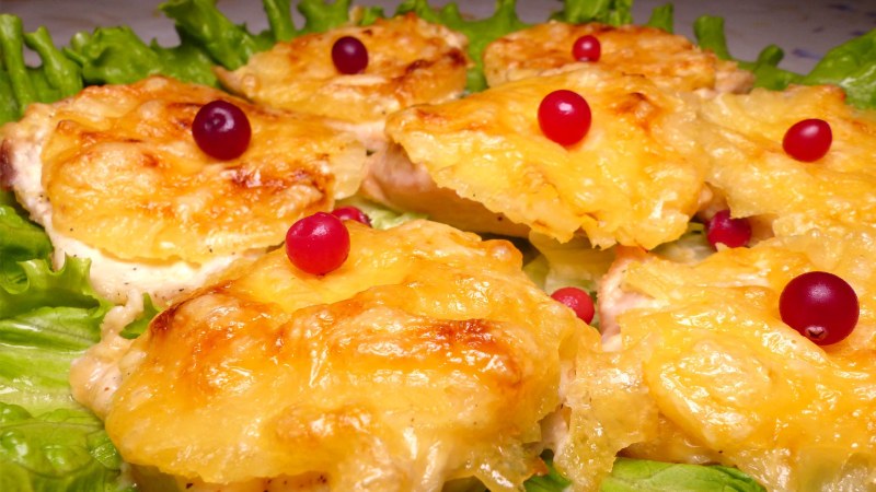 Отбивные с ананасом