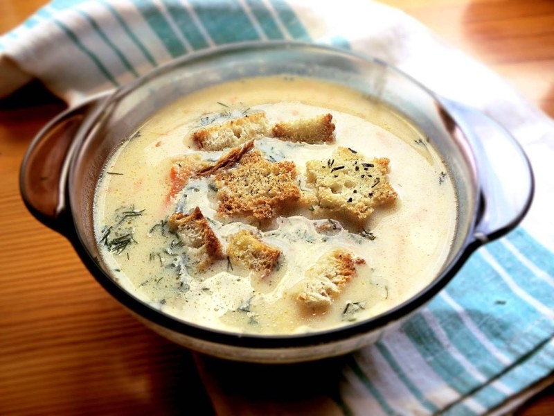 Суп с плавленным сыром и курицей