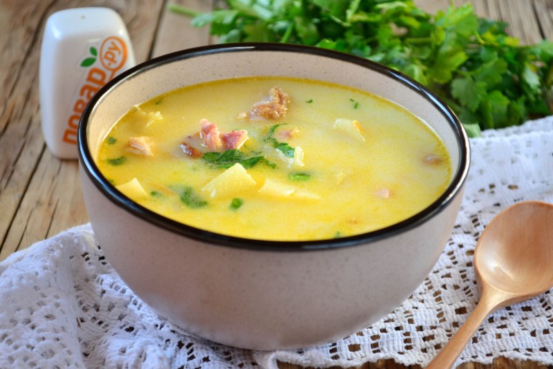 Куриный суп с плавленным сыром