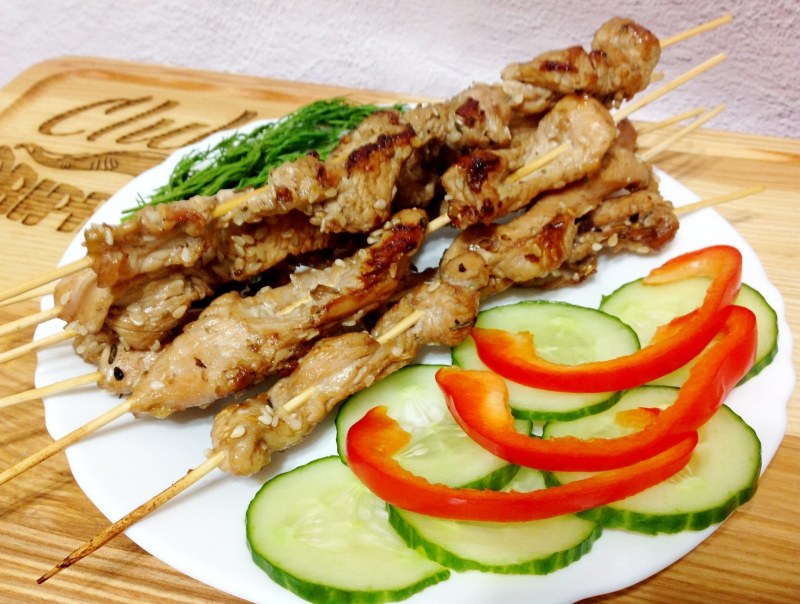 Шашлык из индейки на мангале