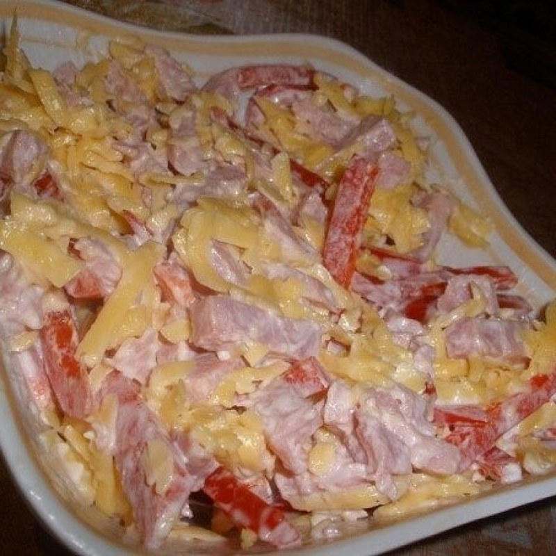 Салат с языком и болгарским перцем