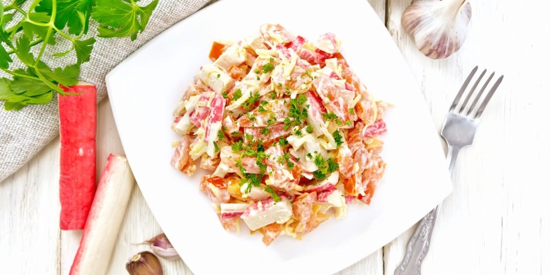 Салат ветчина кукуруза огурец яйцо