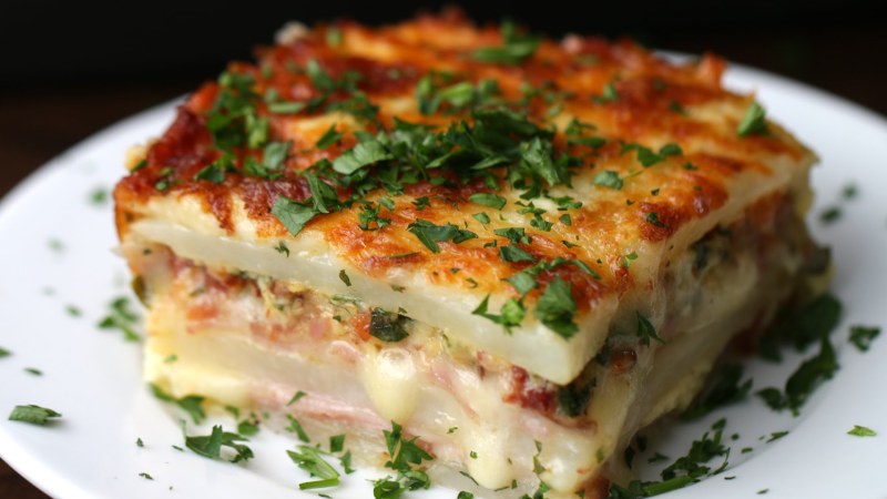 Картофельная запеканка с грибами