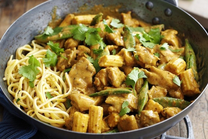 Лапша карри с курицей
