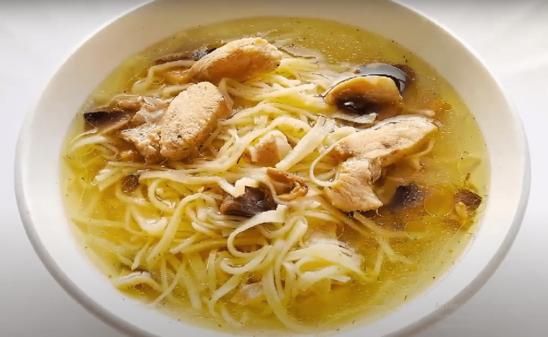 Лапша домашняя с курицей