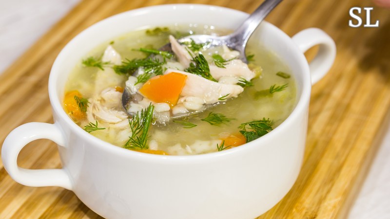 Куриный бульон с рисом