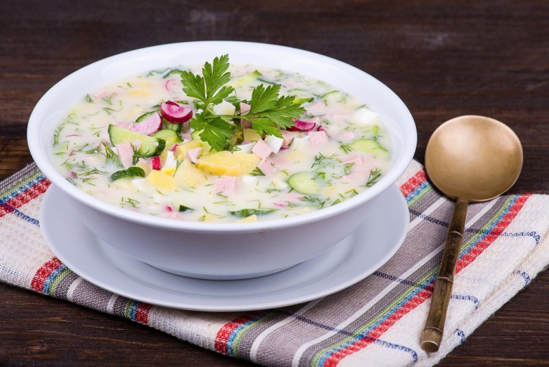 Рассольник с перловкой и солеными огурцами