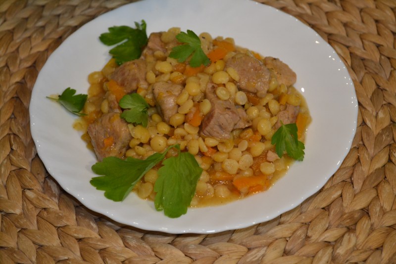 Гороховая каша с мясом