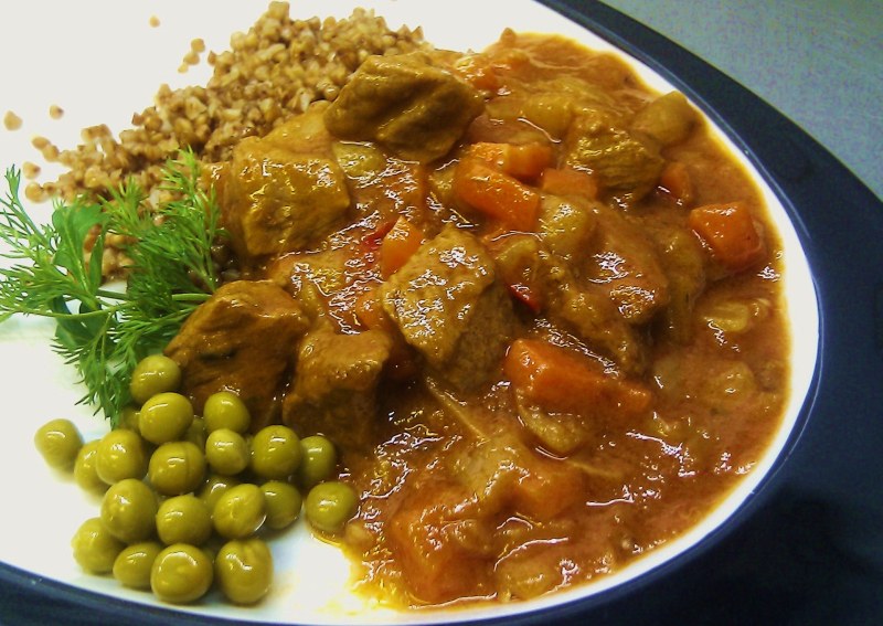 Мясо с горошком