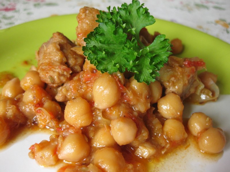 Нохут с мясом