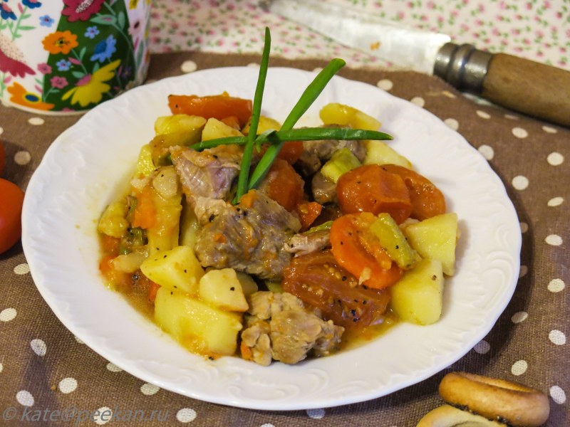 Рагу из индейки с овощами