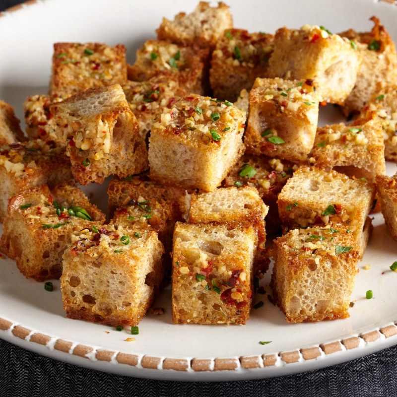 Гренки с яйцом и сыром